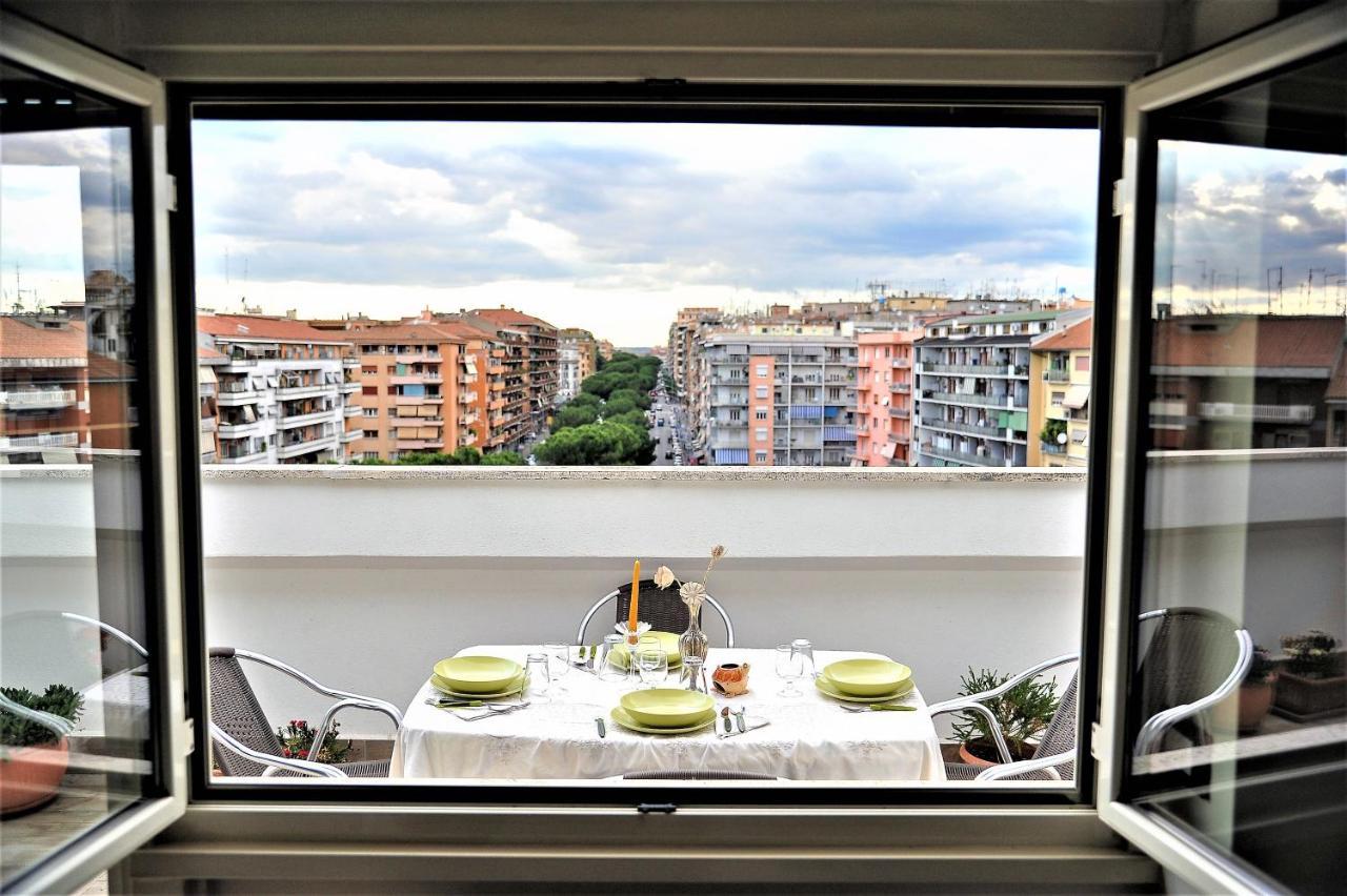 Attico Luminoso Terrazza Metro A Aria Cond Wifi Apartamento Roma Exterior foto